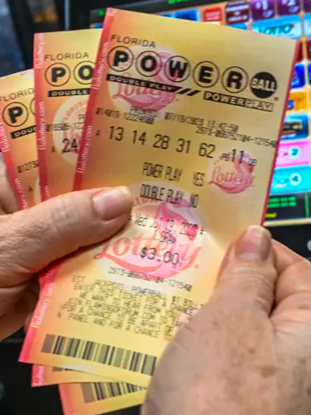 Historic New Year’s Day Powerball drawing produces 842 million winner